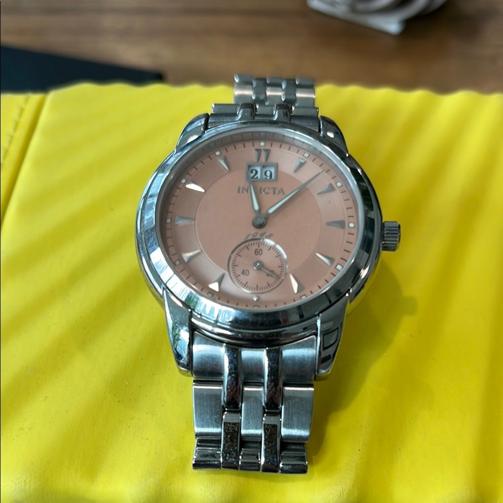 Invicta Silver and Salmon Watch model 2180 Estate RARE not working parts only